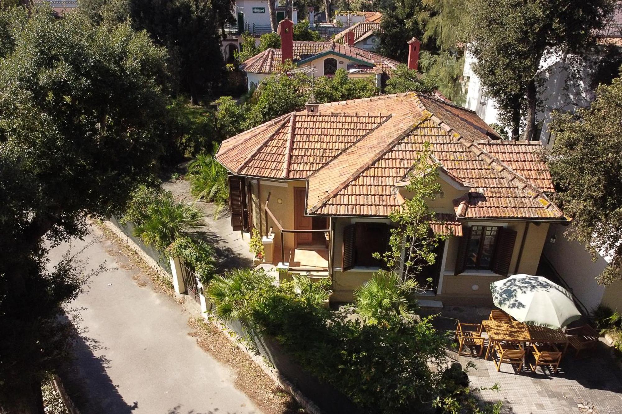Exclusive Charming Villa - Free Parking 400 Mq Garden - Rome Airport - Roseto Villa Dream 弗雷杰内 外观 照片